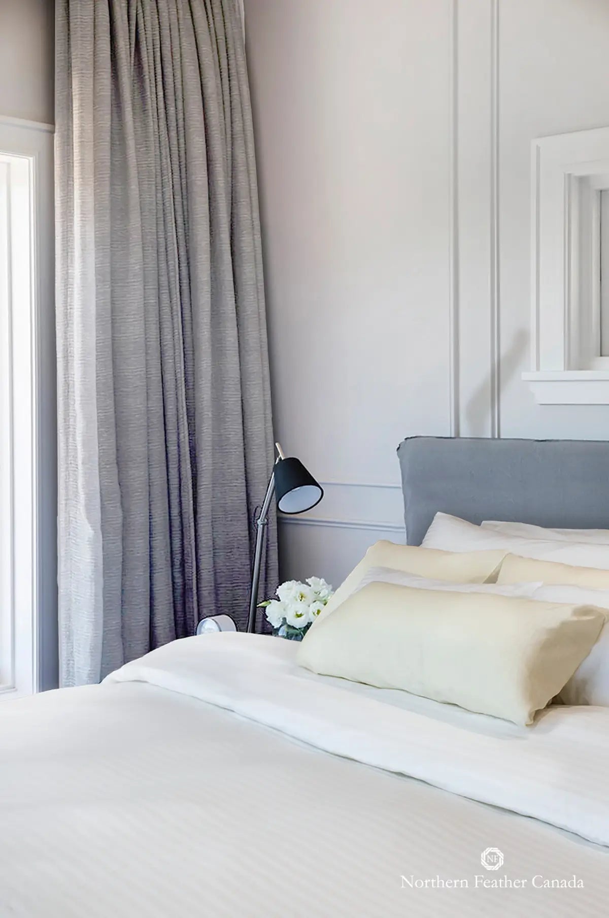 60/40 White Damask Stripe Bed Linen Sets