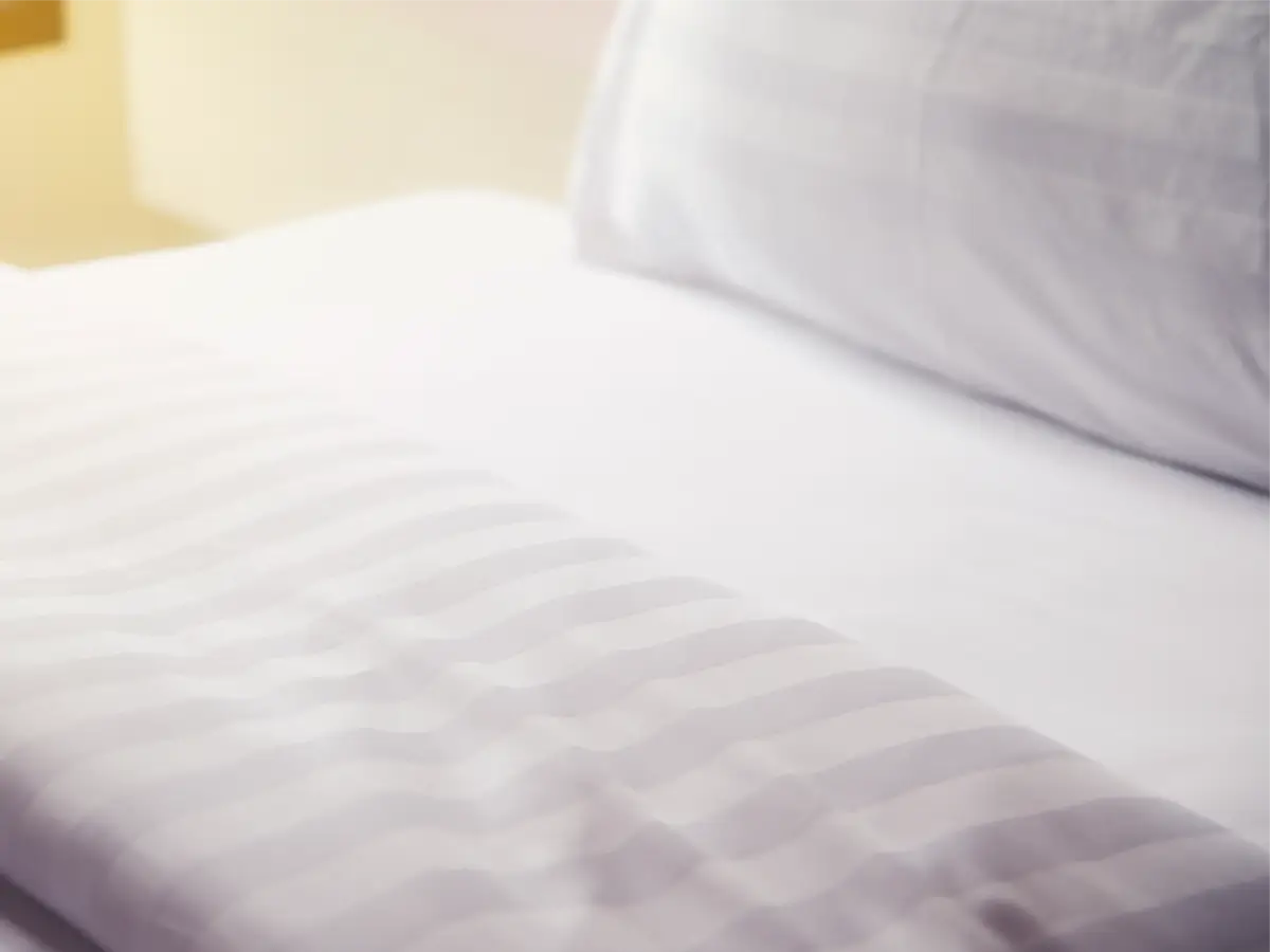 60/40 White Damask Stripe Bed Linen Sets